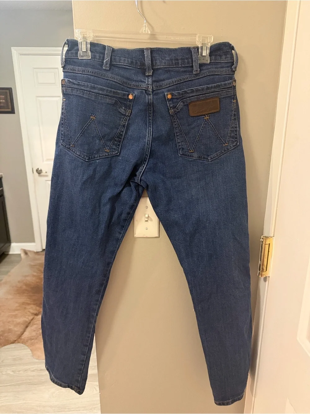 MEN'S WRANGLER RETRO® SLIM FIT STRAIGHT LEG JEAN in Portland medium wash 30/30